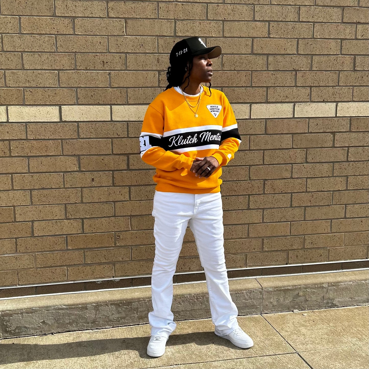 KLUTCH SIGNATURE CREWNECK [YELLOW]